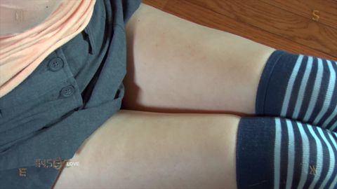 Fille rousse aime le sexe, le bondage et la sodomie comme personne d&rsquo;autre !