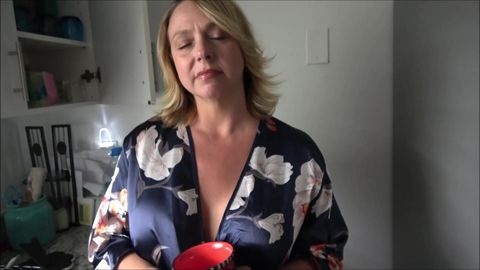 Brianna Beach, la blonde mature se fait baiser ce matin en POV !