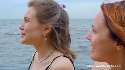 Du sexe lesbien à la plage comme vous n&rsquo;en avez jamais vu