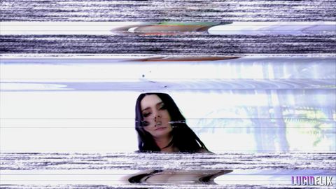 Facefucking et doggystyle intense pour la belle brune